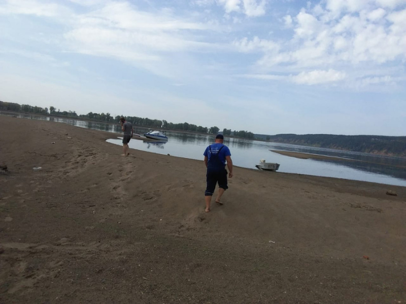 На отца парня, погибшего в Татарстане во время прогулки на лодке с возлюбленной, заведут дело