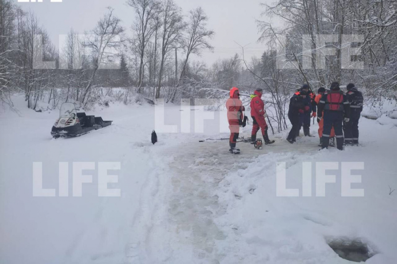 Подводные аппараты и камеры: Волонтёры рассказали, что помогло найти тело утонувшей в проруби на Крещение женщины