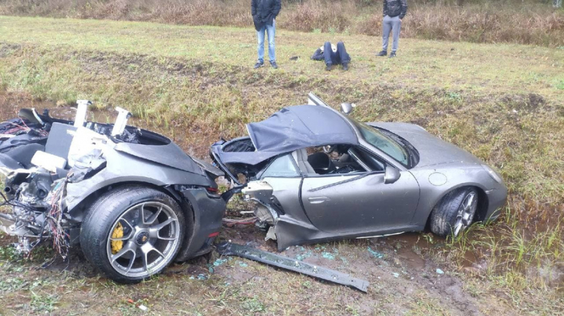 Сатирик Альтов рассказал о состоянии сына, чей Porsche разорвало пополам от удара о столб