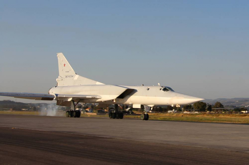 Ту-22М3 и Су-34 отработали бомбовый удар в рамках российско-белорусских учений "Запад-2021"
